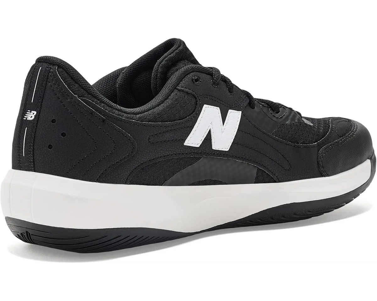696v7 Men's Tennis Hard Court Shoe