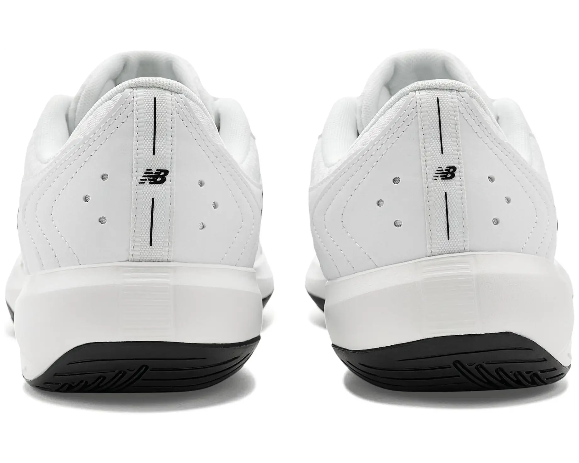 696v7 Men's Tennis Hard Court Shoe