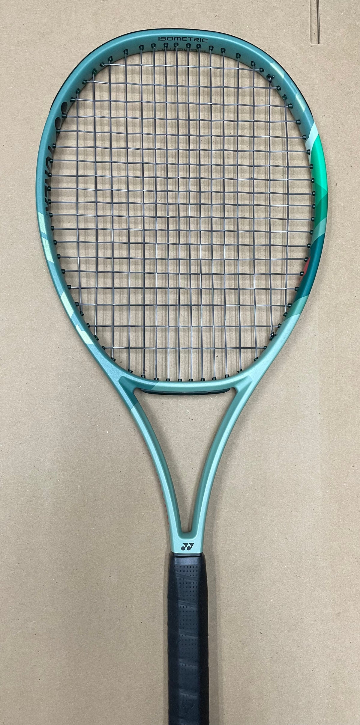 Used - Yonex Percept 100 4 1/4 (2)