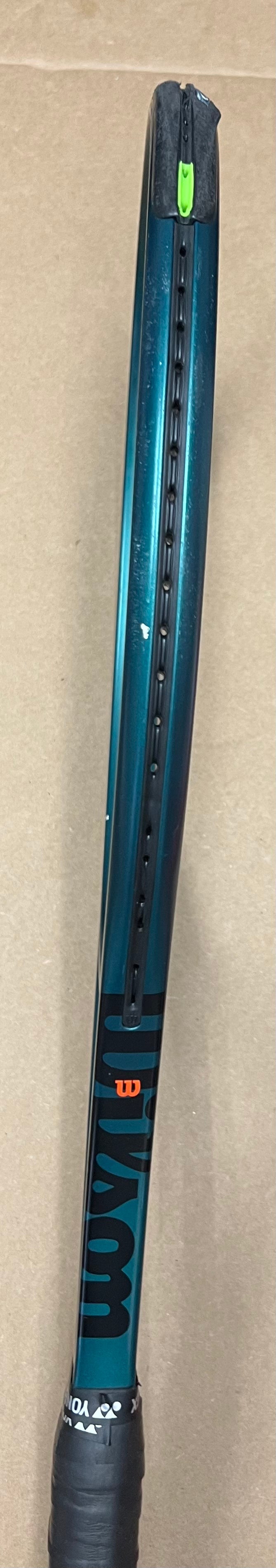 Used - Wilson Blade 100L 16x19 v9 (4 3/8")