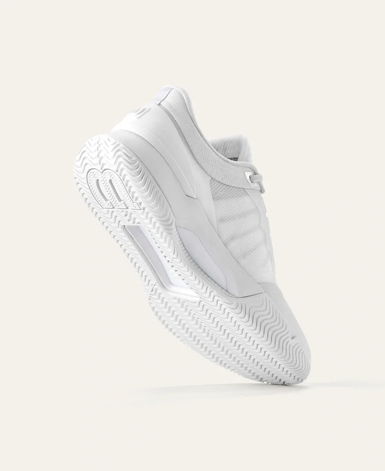 Intrigue Tour Women's Shoe