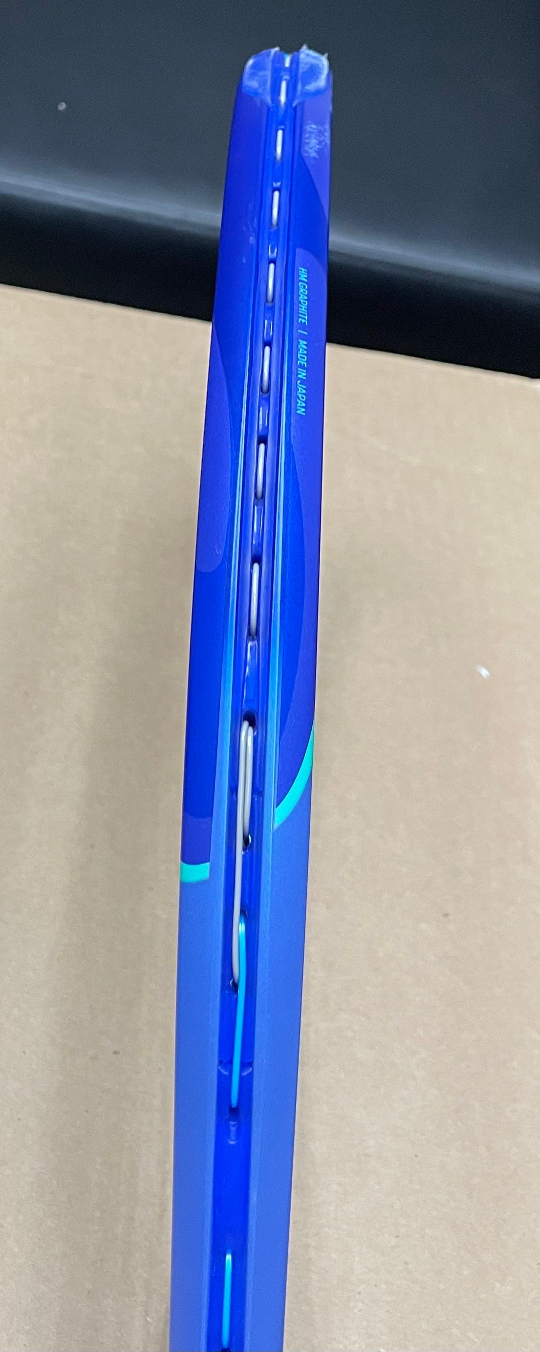 Used - Yonex Ezone 98 V8 4 1/4 (2)