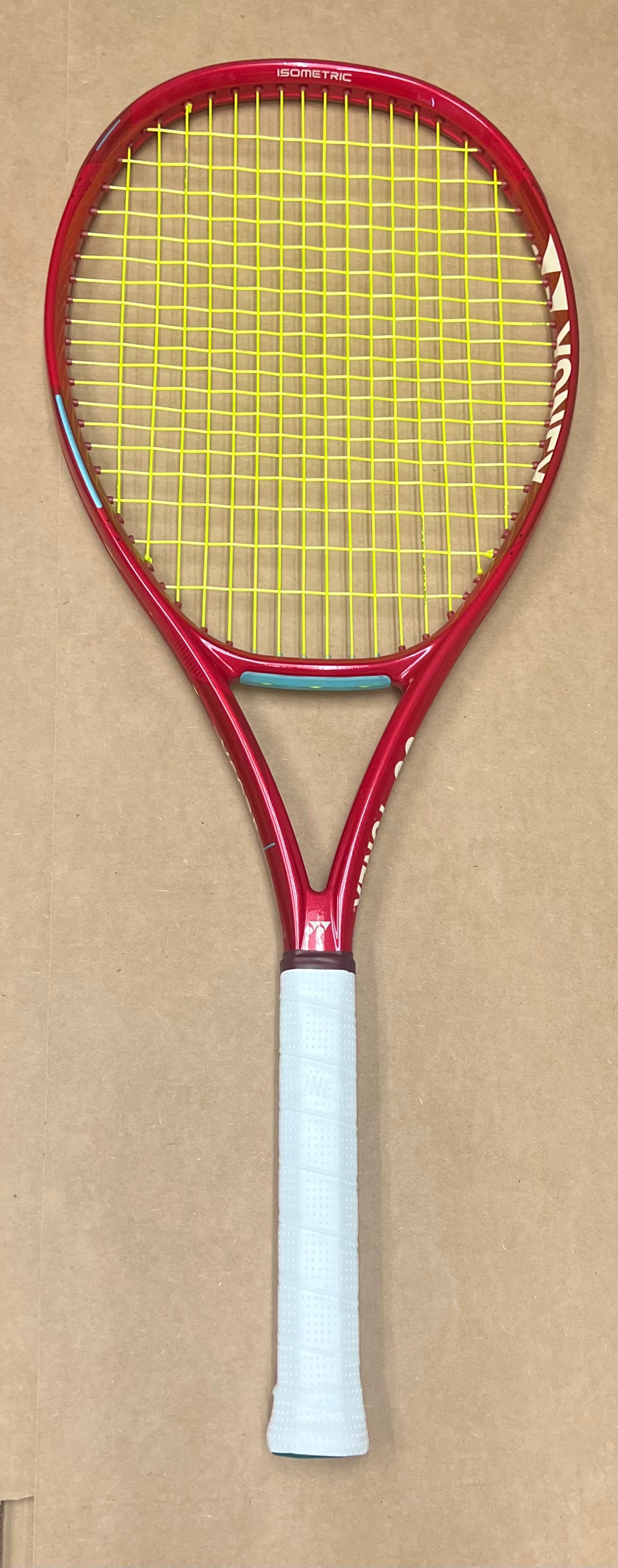 Used - Yonex Vcore 100 v8 (4 1/8")