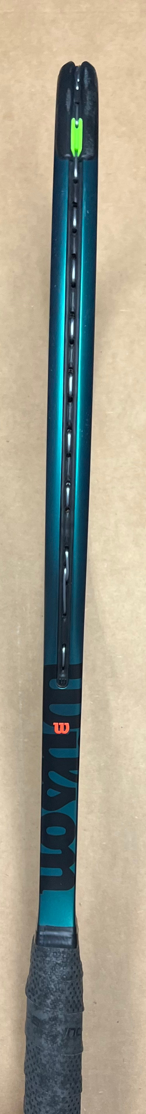 Used - Wilson Blade 98 16x19 v9 (4 3/8")